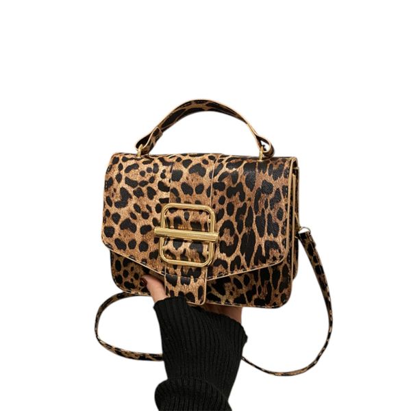 Eyecatcher Handtasche Glamour Leoparden-Handtasche mit goldener günstig online kaufen