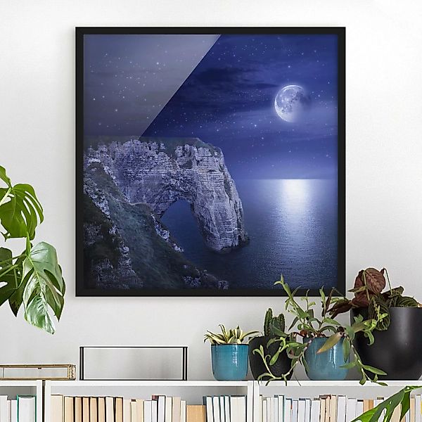 Bild mit Rahmen Strand - Quadrat Night Cliffs günstig online kaufen