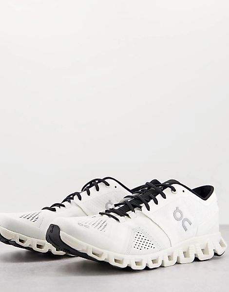 On Running – Cloud X – Sneaker in Schwarz und Weiß günstig online kaufen