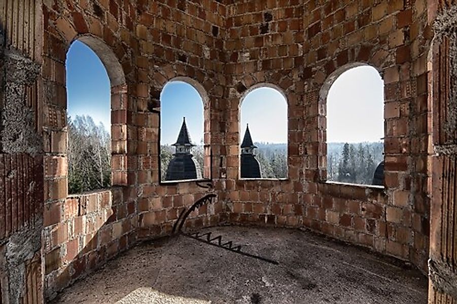 Papermoon Fototapete »Verlassenes Schloss« günstig online kaufen