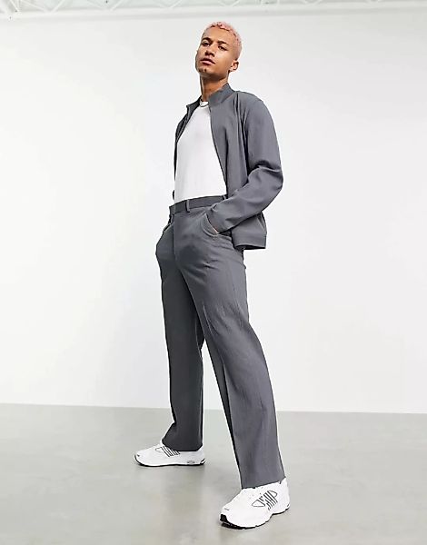 ASOS DESIGN – Elegante Hose mit weitem Bein und Knitterstruktur in Grau, Ko günstig online kaufen