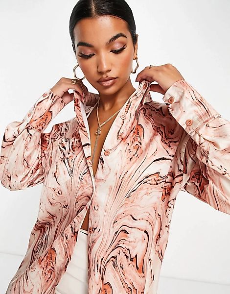 Public Desire – Oversize-Bluse aus Satin in braun marmoriert-Mehrfarbig günstig online kaufen