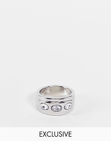 Reclaimed Vintage Inspired – Breiter Ring in Silber-Optik mit 90er-Kristall günstig online kaufen
