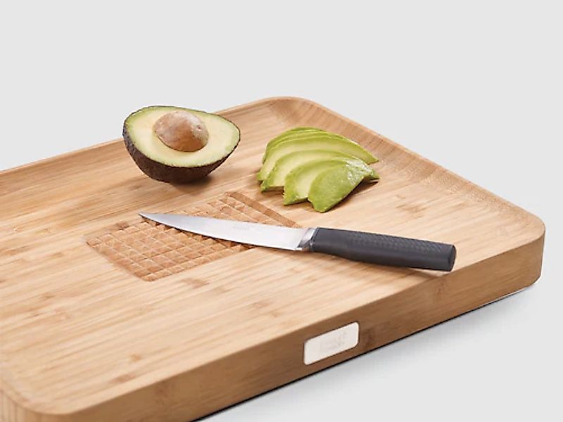 Joseph Joseph Schneidebrett »Cut & Carve«, robuste Schneidfläche, Seitengri günstig online kaufen