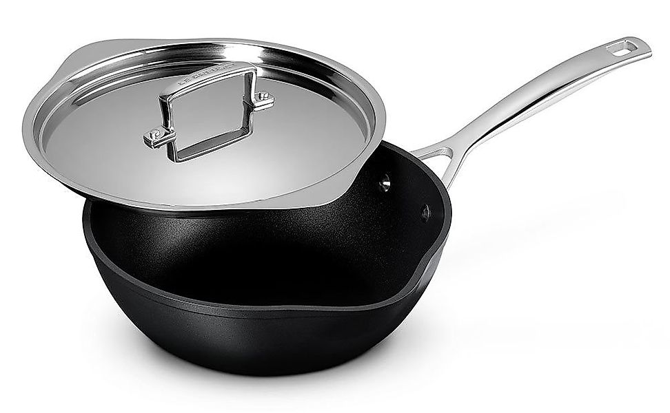 Le Creuset Aluminium Sautépfanne Antihaft mit 2 Ausgießern + Deckel 24cm günstig online kaufen