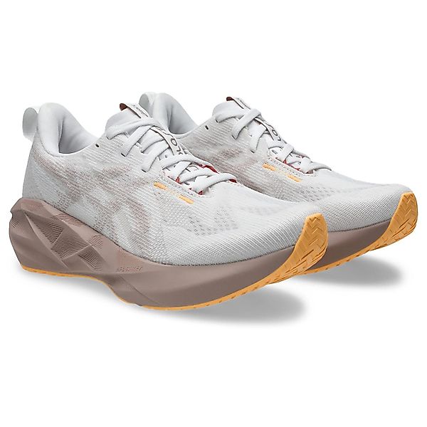 Asics NOVABLAST 5 Laufschuh günstig online kaufen