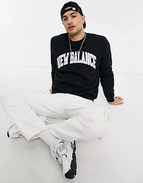 New Balance – College-Sweatshirt in Schwarz günstig online kaufen