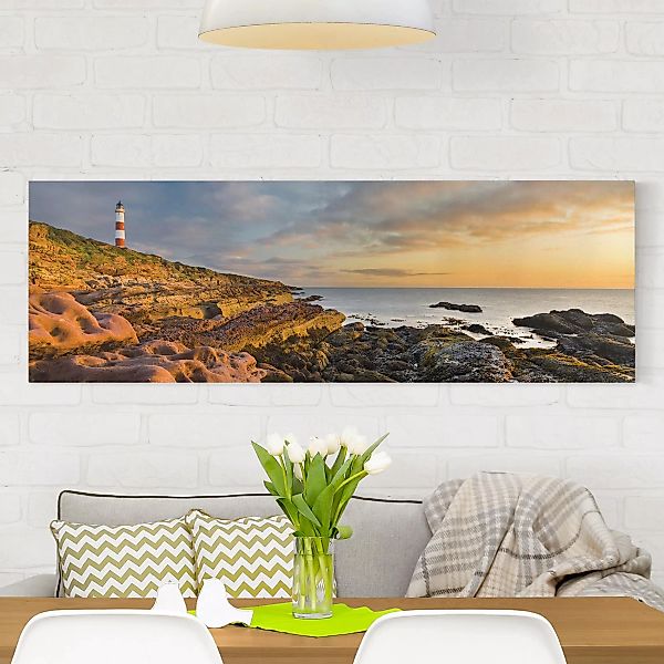 Leinwandbild - Panorama Tarbat Ness Leuchtturm und Sonnenuntergang am Meer günstig online kaufen