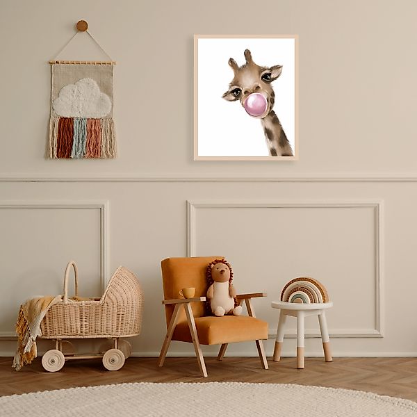 Lüttenhütt Bild mit Rahmen "Giraffe mit Kaugummi in Rosa", Fantasy-Giraffe- günstig online kaufen