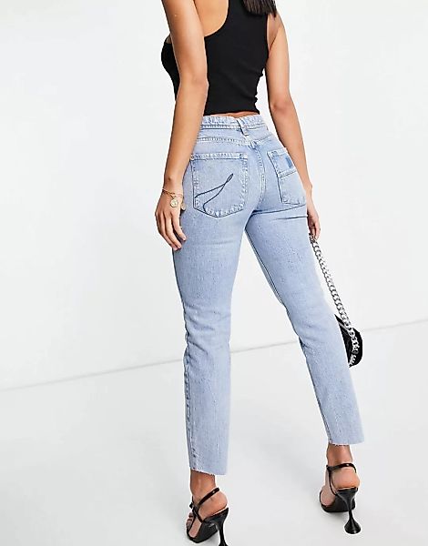 River Island – Schmale Jeans mit unbehandeltem Saum in Authentic-Mittelblau günstig online kaufen