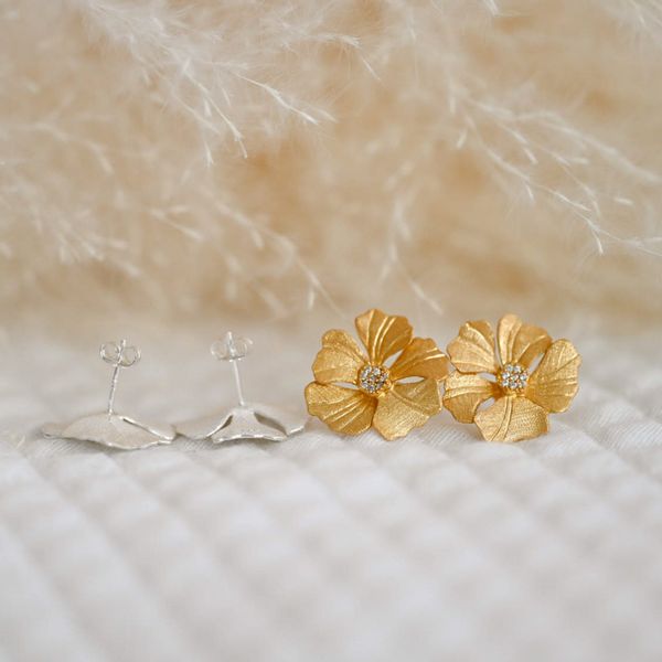 Runde Perlé Paar Ohrstecker blühende Pfingstrose, günstig online kaufen