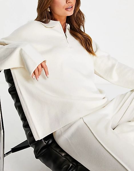 NA-KD – Strick-Sweatshirt in gebrochenem Weiß mit Reißverschluss, Kombiteil günstig online kaufen