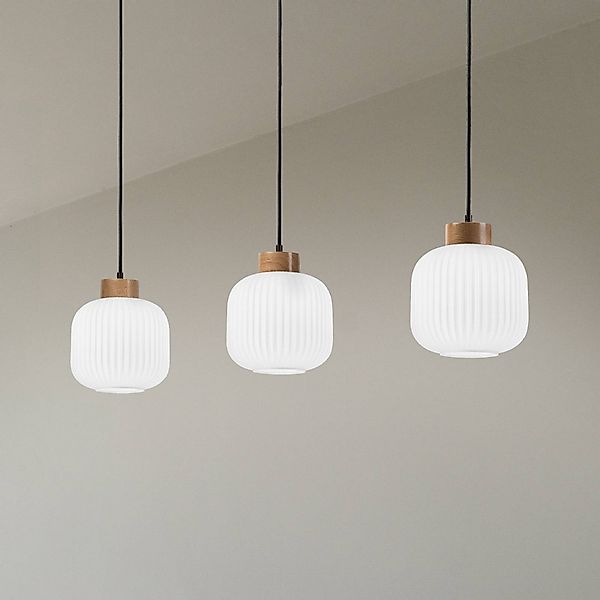Hängelampe Harmony, Länge 110 cm, Opalglas Eichenholz 3-flg. günstig online kaufen
