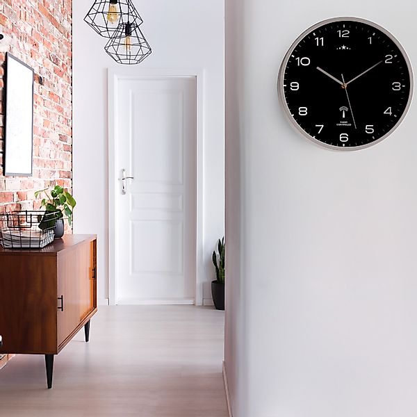 monzana Wanduhr (Funk Automatische Zeitumstellung Geräuscharm Quarzuhrwerk günstig online kaufen