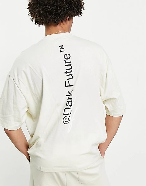ASOS – Dark Future – Oversize-T-Shirt in Knochenweiß mit Logoprint am Rücke günstig online kaufen