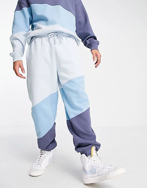 Topman – Oversize-Jogginghose im Farbblockdesign in Blau, Kombiteil günstig online kaufen