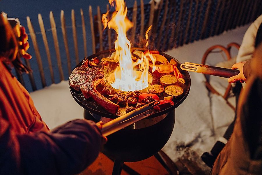 höfats Feuerschale MOON 45 Plancha, (Optimale Wärmespeicherung für Grillgut günstig online kaufen