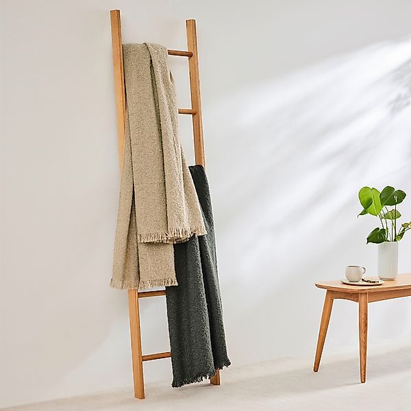 s.Oliver Wohndecke "s.Oliver Boucle Decke" mit stilvollen Fransen günstig online kaufen