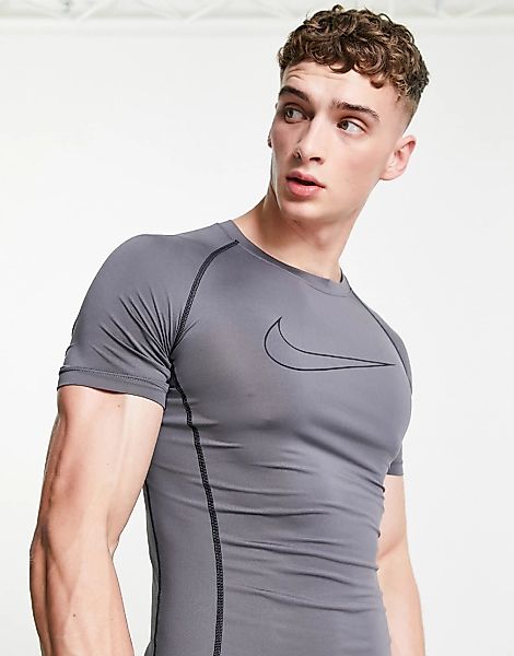 Nike – Pro Training – Baselayer-T-Shirt in Grau günstig online kaufen