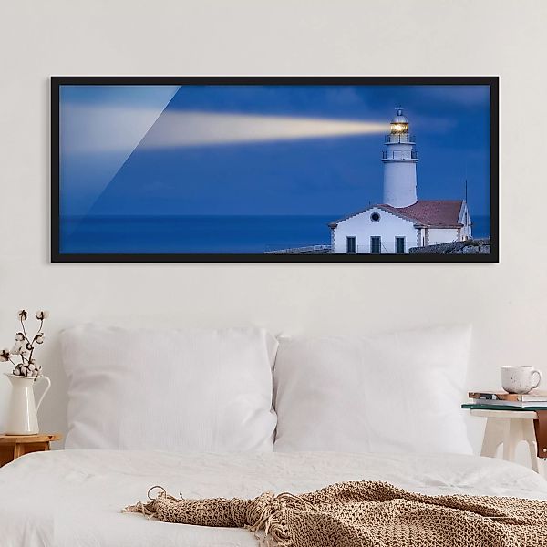 Bild mit Rahmen Strand - Panorama Lighthouse At Far De Capdepera günstig online kaufen