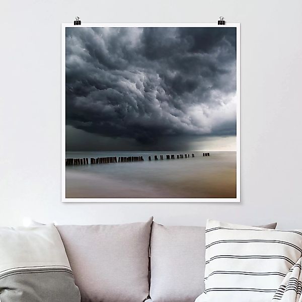 Poster Strand - Quadrat Sturmwolken über der Ostsee günstig online kaufen
