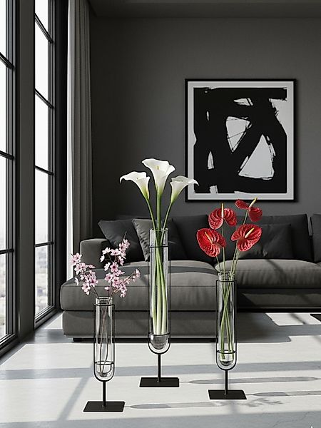 Dekovase Lazaro mit filigranem Eisenständer – für Blumenarrangements, Höhe günstig online kaufen