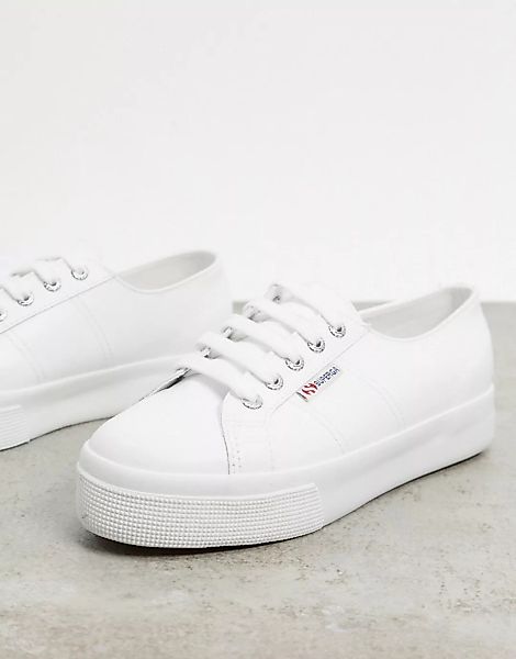 Superga – 2730 – Weiße Flatform-Sneaker aus Leder günstig online kaufen