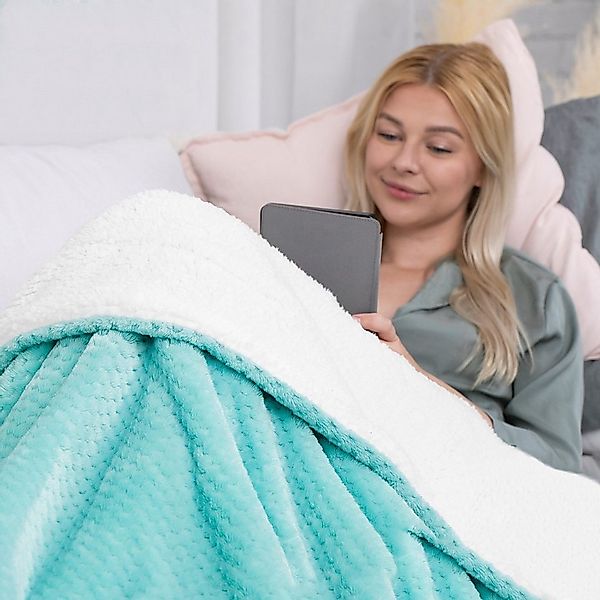 Wohndecke Kuscheldecke zarte Steppung Lammfelloptik, texpot günstig online kaufen