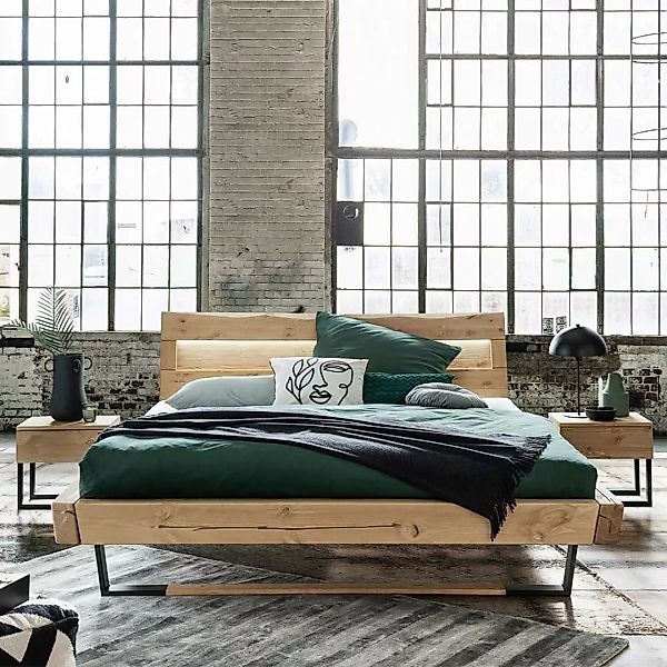 Factory Massivholz Bett aus Kiefer und Metall Bügelgestell günstig online kaufen