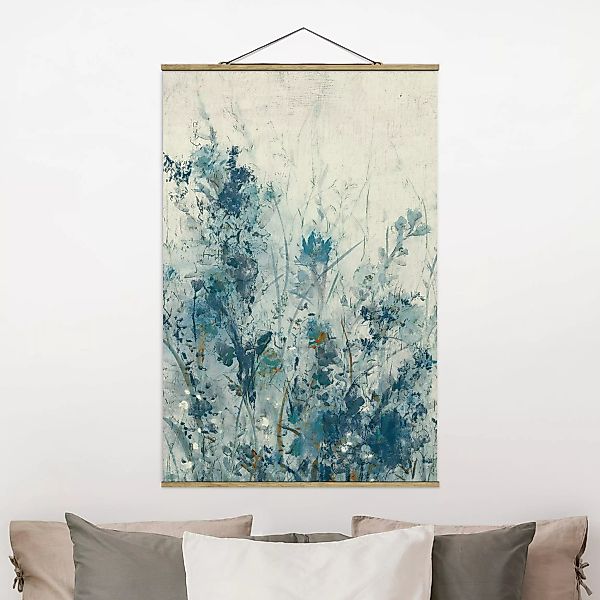 Stoffbild Blumen mit Posterleisten - Hochformat Blaue Frühlingswiese I günstig online kaufen