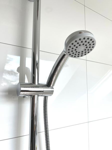 ADOB Handbrause "Design Lago N" 1 Stk. tlg. 1-strahlige, robust, ideal für günstig online kaufen