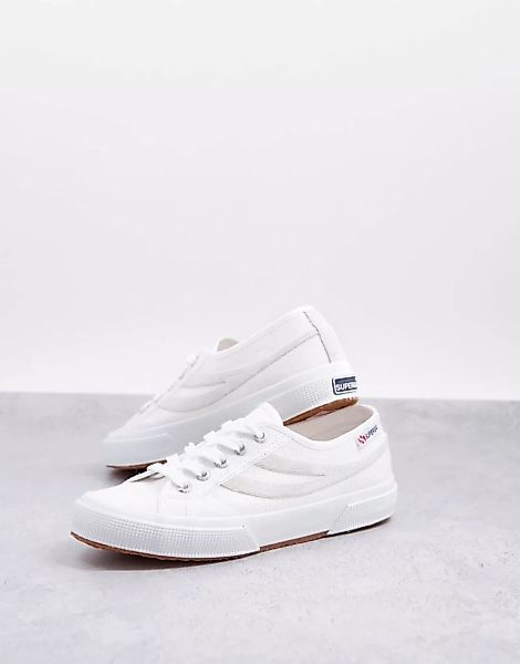 Superga – 2953 Swallow Tail – Klassische Sneaker in Weiß-Beige günstig online kaufen