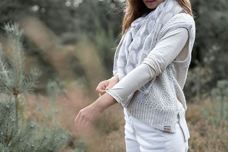 Knit Factory Strickschal Liva Dreiecksschal Laurel/Stone Green, (1-St), Sch günstig online kaufen