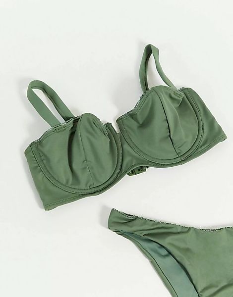 ASOS DESIGN Fuller Bust – Khakifarbenes Bügel-Bikinioberteil mit Pikot-Spit günstig online kaufen