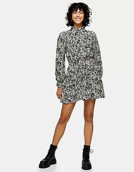 Topshop – Minikleid mit Biesen in Schwarz-Weiß-Mehrfarbig günstig online kaufen