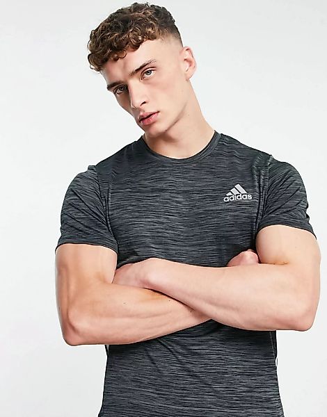 adidas Training – T-Shirt in Schwarz mit Farbverlauf und den 3 Streifen günstig online kaufen