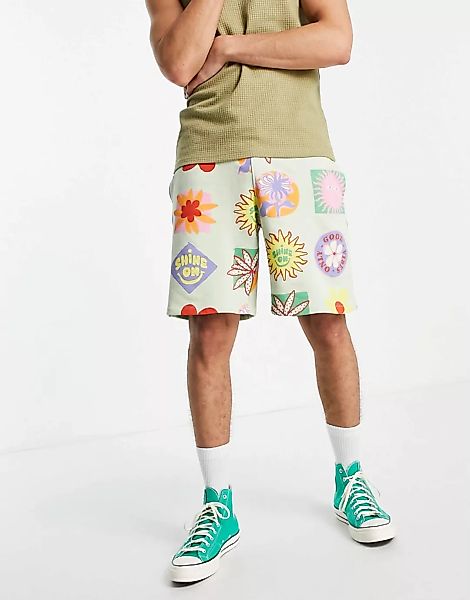 ASOS DESIGN – Oversize-Shorts aus Jersey in Grün mit durchgängigen Prints, günstig online kaufen