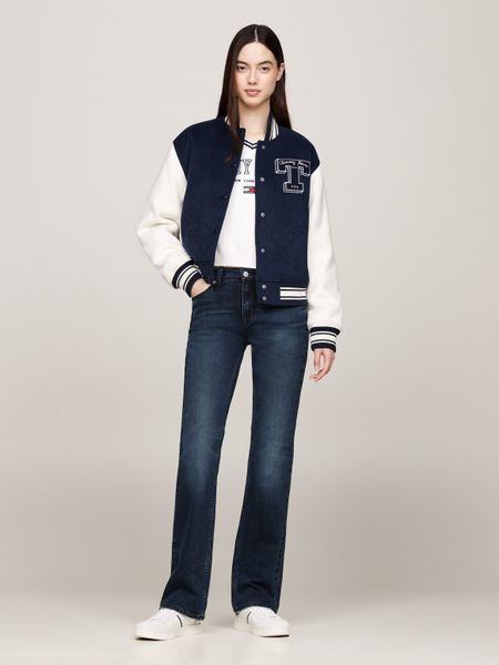 Tommy Jeans Bootcut-Jeans "MADDIE MD BC DH5161" mit Logo-Badge und Stickere günstig online kaufen