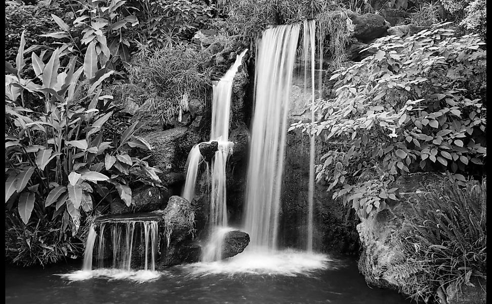 Papermoon Fototapete "Schwarzweiss-Wasserfall" günstig online kaufen