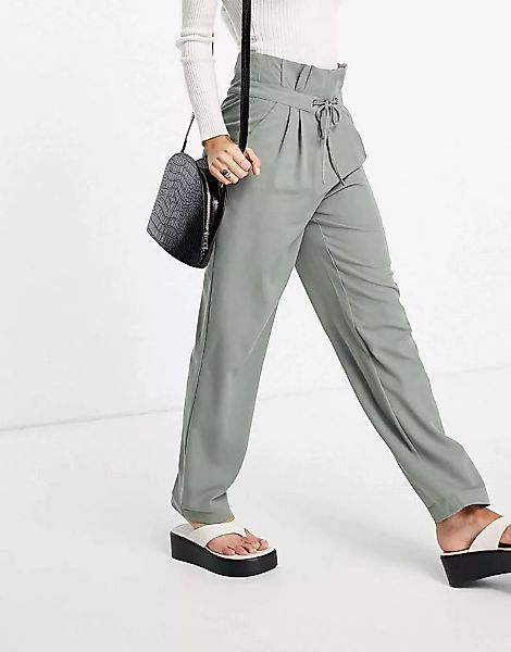 Y.A.S – Legere, elegante Hose in Grün mit Paperbag-Taille günstig online kaufen