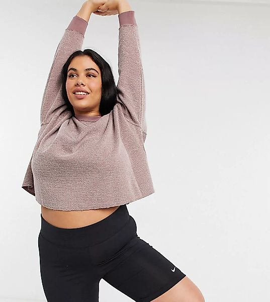 Nike – Yoga Plus Statement – Pullover in Rosa günstig online kaufen