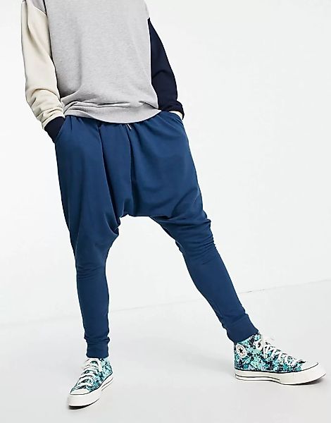 ASOS DESIGN – Leichte Jogginghose in Blaue mit niedrigem Schnitt günstig online kaufen