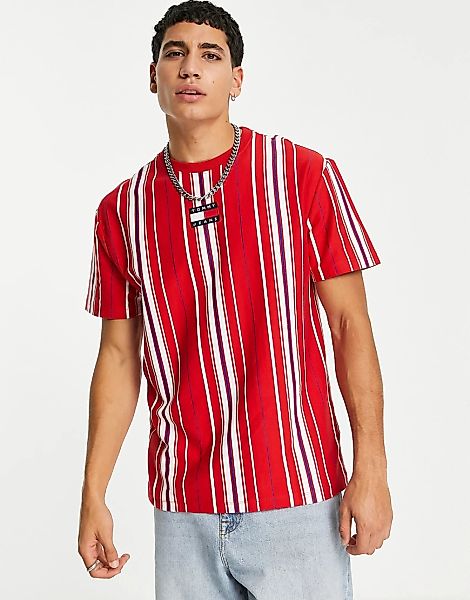Tommy Jeans – T-Shirt in Rot mit Längsstreifen und mittigem Flaggen-Logoauf günstig online kaufen
