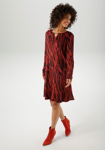 Aniston CASUAL Jerseykleid mit dekorativem Schmuckelement am Ausschnitt - N günstig online kaufen