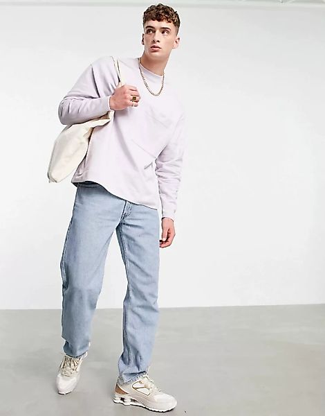ASOS DESIGN – Oversize-Sweatshirt in Lila mit Tasche aus Bio-Baumwolle, Kom günstig online kaufen