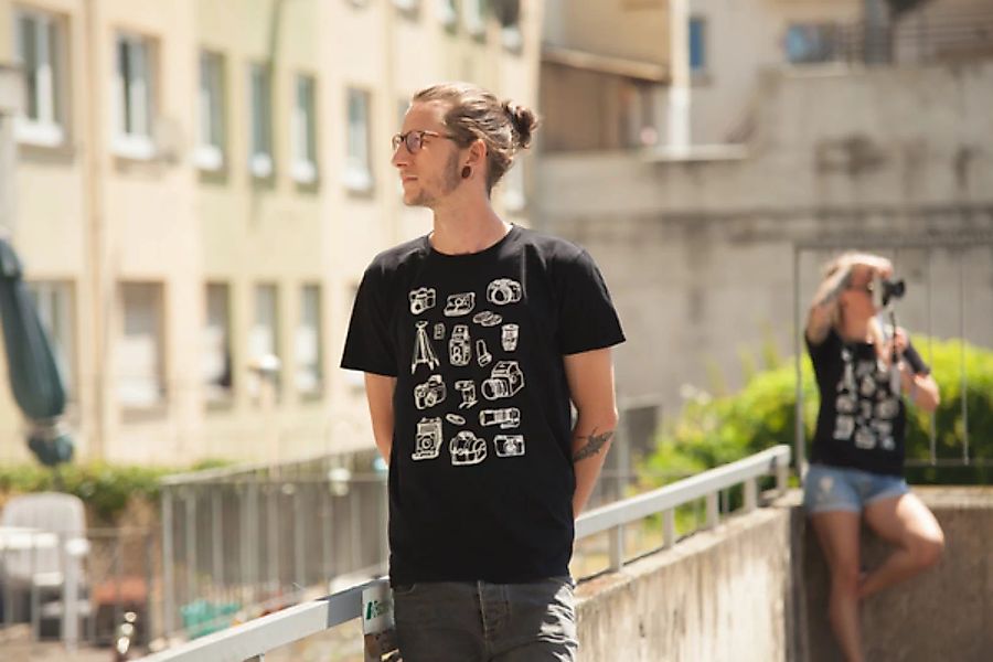 Fotokameras - Fair Gehandeltes Männer T-shirt - Black günstig online kaufen