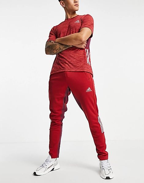 adidas Training – Sport-Jogginghose in Rot mit den 3 Streifen günstig online kaufen