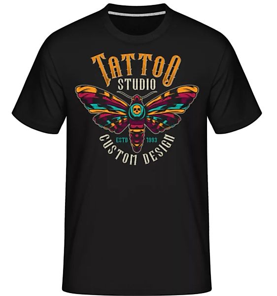 Tattoo Studio Custom Design · Shirtinator Männer T-Shirt günstig online kaufen