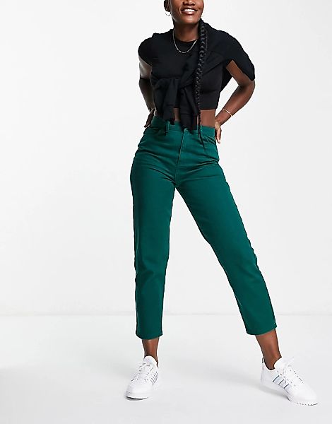 Urban Revivo – Enge Jeans in Grün günstig online kaufen