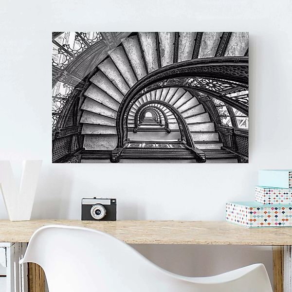Glasbild Schwarz-Weiß - Querformat Chicagoer Treppenhaus günstig online kaufen